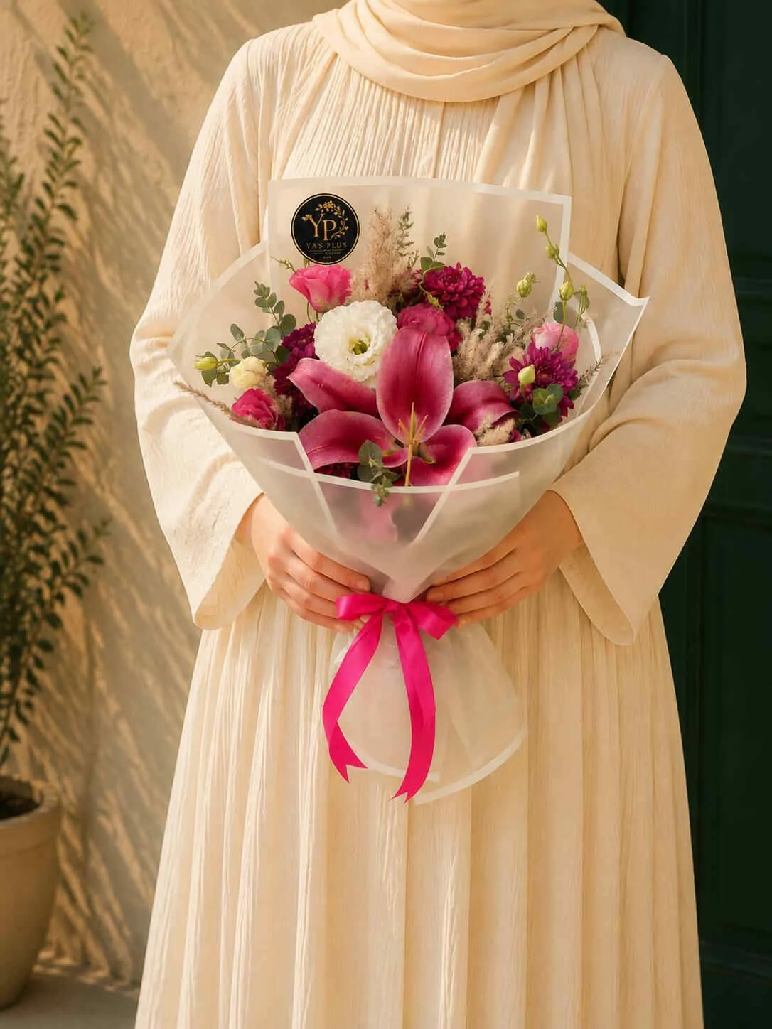 `luxury-pink-lily-bouquet-yas-plus *دسته گل لیلیوم صورتی لوکس با بسته بندی شفاف و روبان صورتی از یاس پلاس