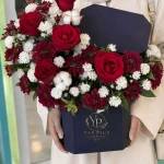 باکس گل رز قرمز و سفید لوکس یاس پلاس