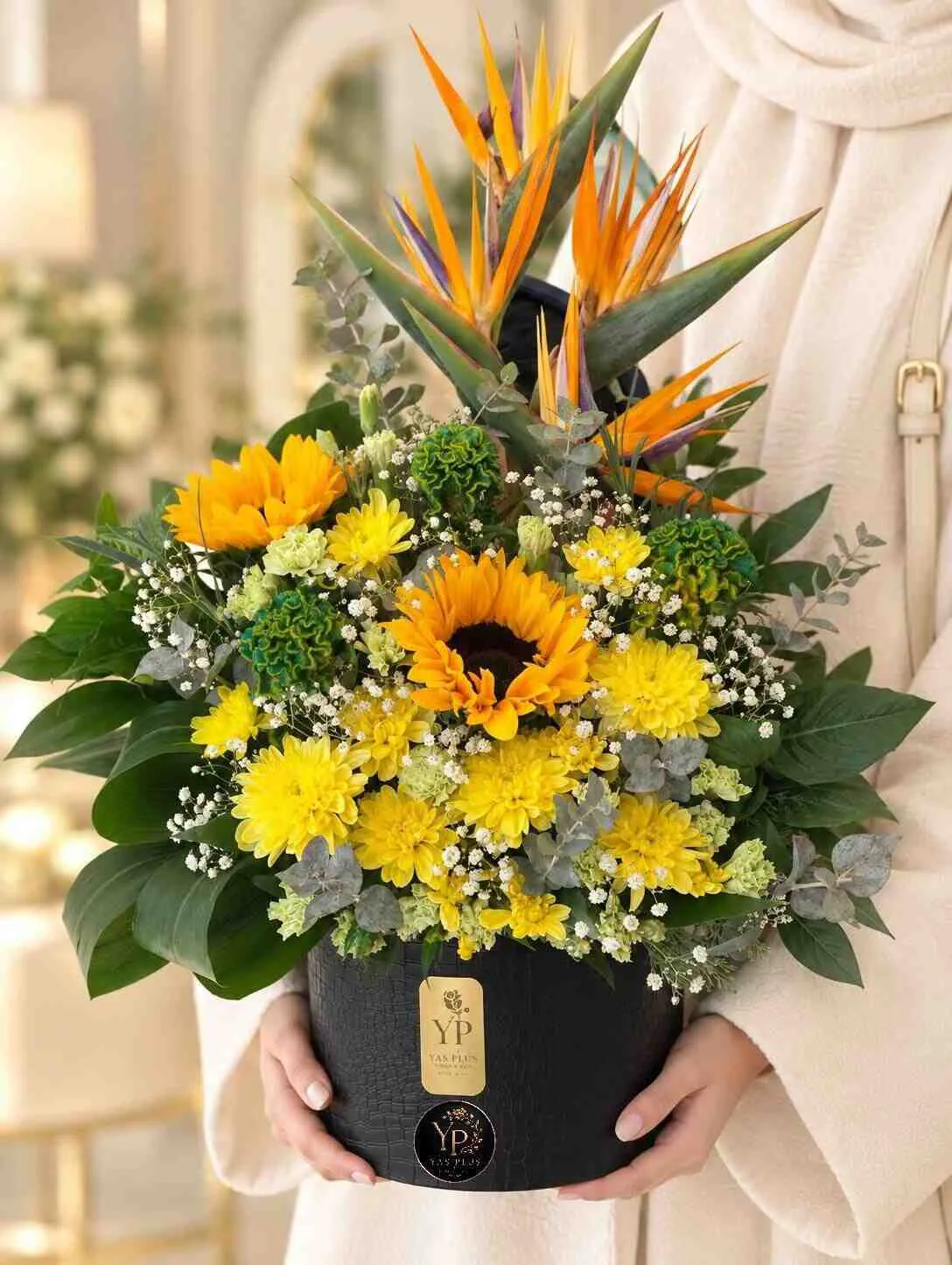 sunflower-yellow-flower-box-yas-plus باکس گل آفتابگردان و گلهای زرد یاس پلاس با باکس مشکی